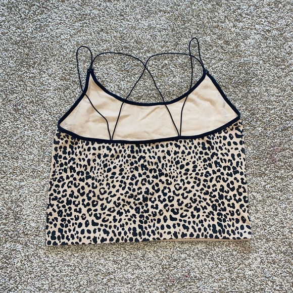 COPY - Leopard printed crop top - Picture 2 of 2